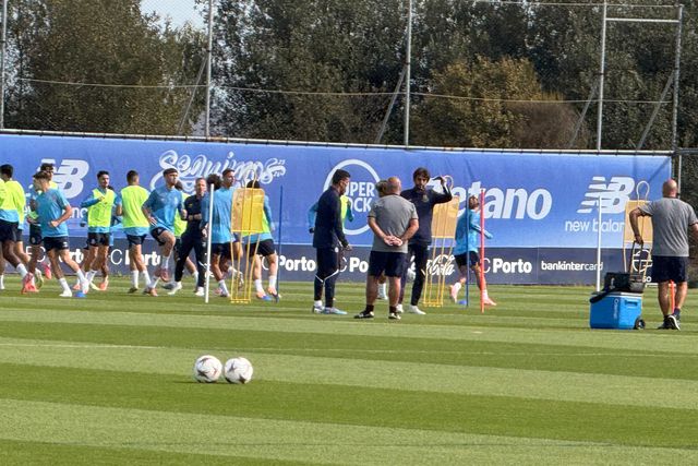 Treino do FC Porto esta manhã no Olival