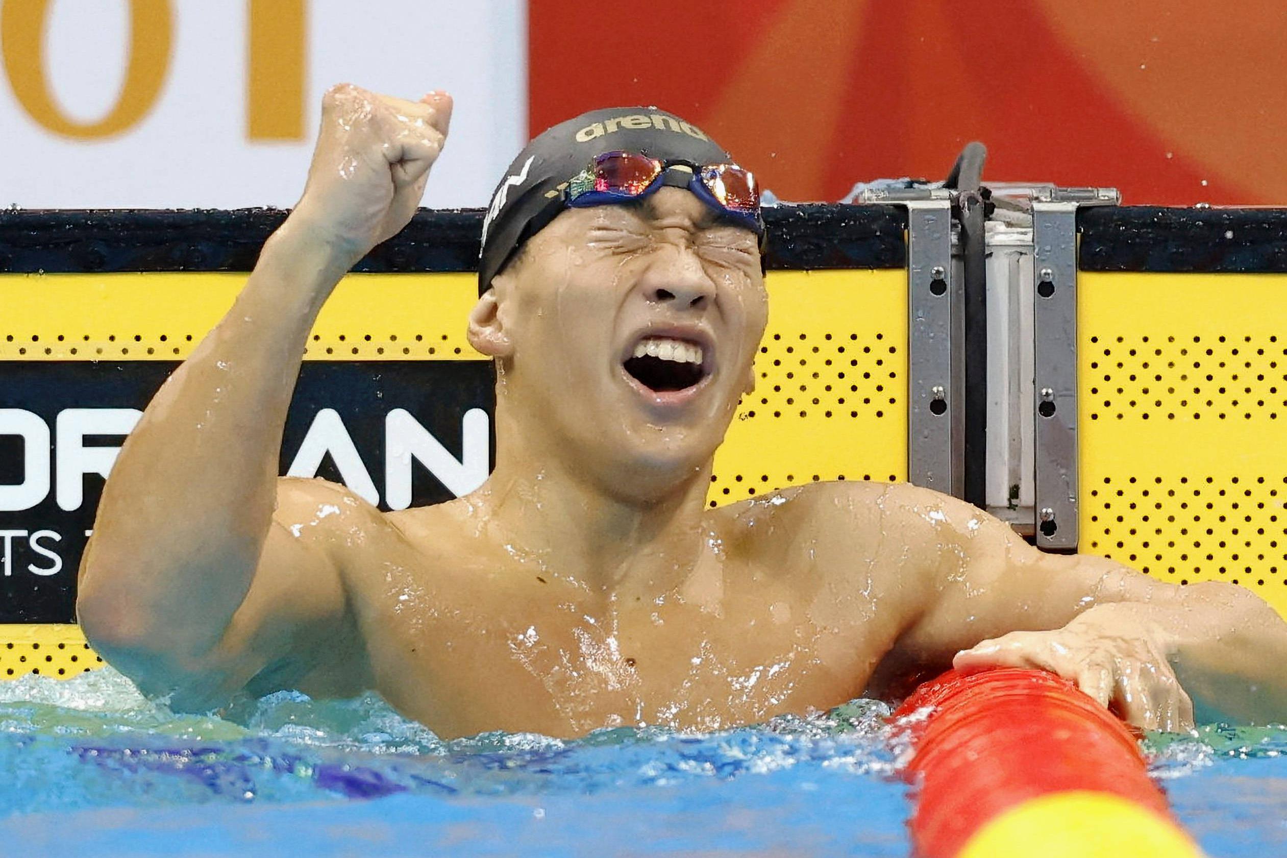Shin Ohashi celebra o novo máximo mundial        Fotografia Imago