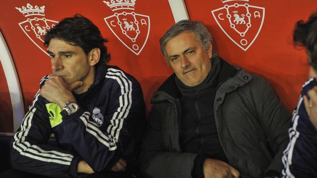 Aitor Karanka ao lado de Mourinho