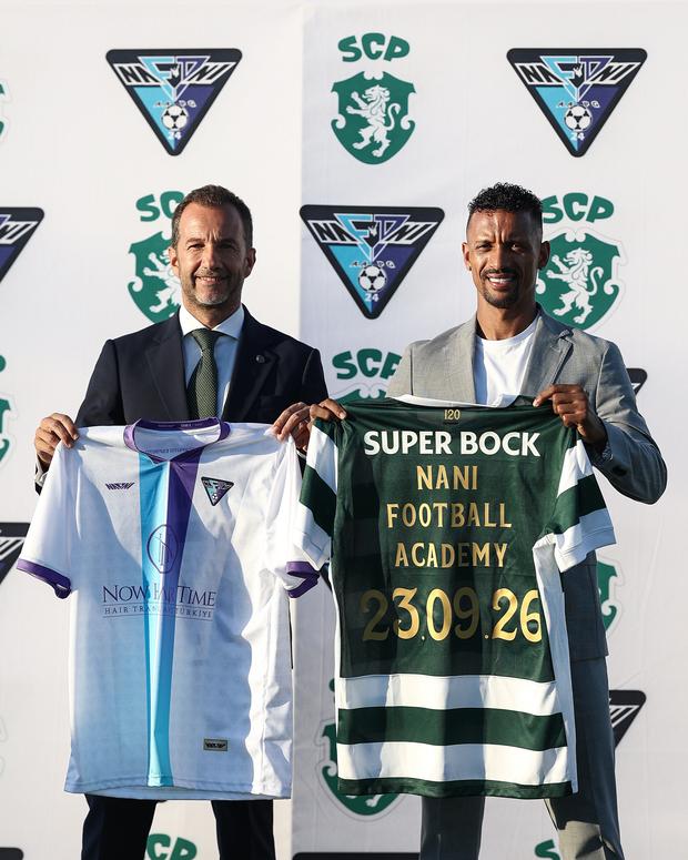 Frederico Varandas com Nani, na cerimónia de assinatura do protocolo - Doto: SPORTING CP