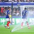 Mbappé e Dembélé ao serviço da seleção francesa