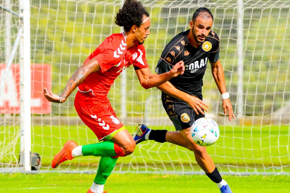 Nacional e Marítimo empataram em jogo de treino realizado na Choupana. -Foto: NACIONAL