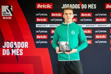 Gyokeres recebe dois prémios da Liga: «Tenho-me sentido bem desde o início»