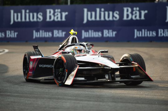 Incêndio «colocou» Félix da Costa em 2.º lugar nos testes da Fórmula E