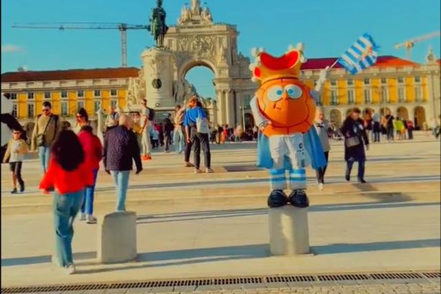 Vídeo: mascote da Real Sociedad andou a conhecer Lisboa