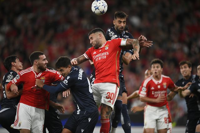 Os destaques do Benfica: Otamendi resiste em luta de sobrevivência