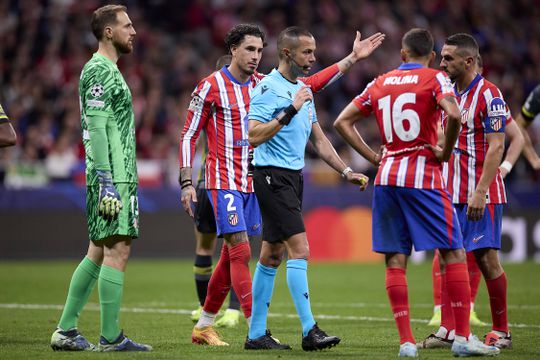 Atlético Madrid apresenta queixa formal à UEFA por penálti a favor do Lille