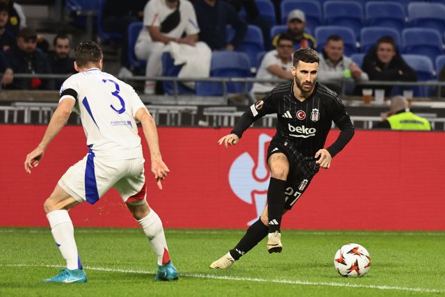 Portugueses em destaque nas vitórias do Besiktas e Olympiakos