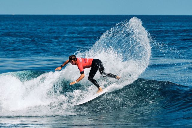 Grandes nomes do surf português chamados para conquistar títulos no Europeu em Santa Cruz