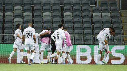 Destaques do Vitória de Guimarães: Irmãos? Não. Mas Santos copiou (o) Manu