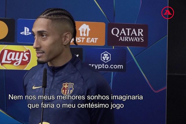 Após hat-trick, Raphinha recorda «maus momentos» no Barcelona