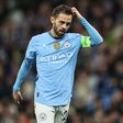 Bernardo Silva pensativo durante um jogo