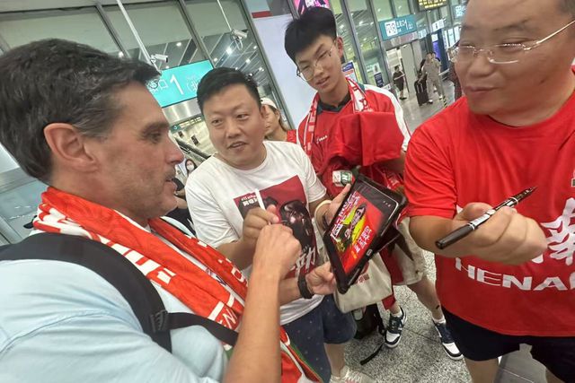 Daniel Ramos é popular num clube duma cidade com 12 milhões de habitantes (Foto DR)