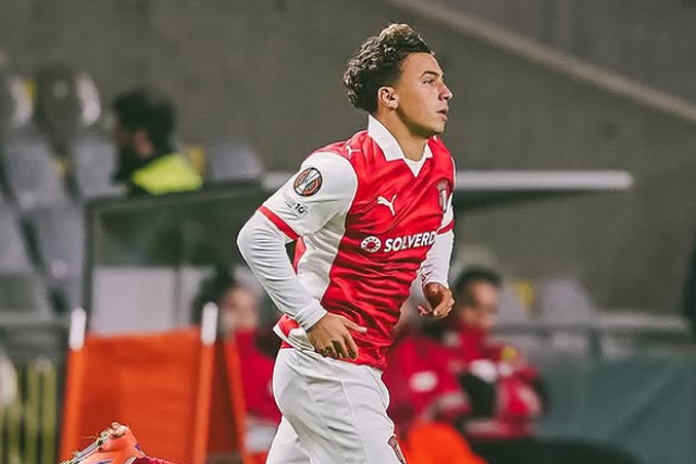 O dia 23 de outubro de 2025 jamais sairá da memória de João Aragão: debutou no mais alto patamar do emblema bracarense - Foto - SC Braga