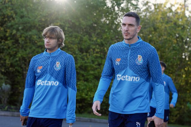 Frio e Lucho a puxar por Mora: o treino do FC Porto após a derrota em Nottingham