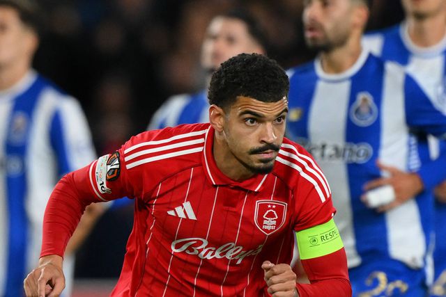 Gibbs-White critica antigo treinador depois do triunfo frente ao FC Porto