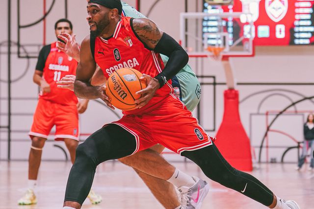 Delaney Blaylock foi a principal figura da noite ao terminar com 6/12 em triplos e 22 pontos      Fotografia FPB