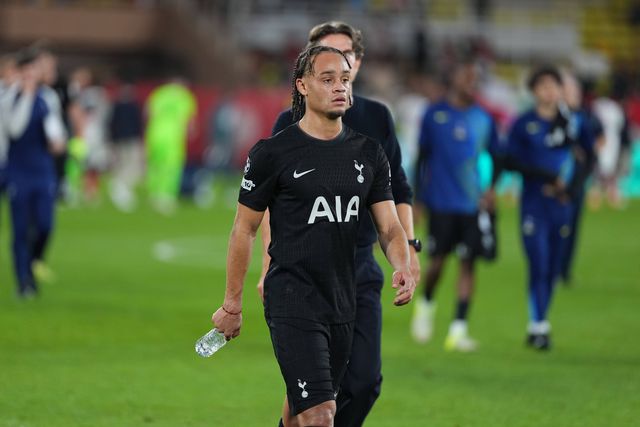 Treinador dos Spurs exige mais de Xavi Simons: «Esperamos mais intensidade»