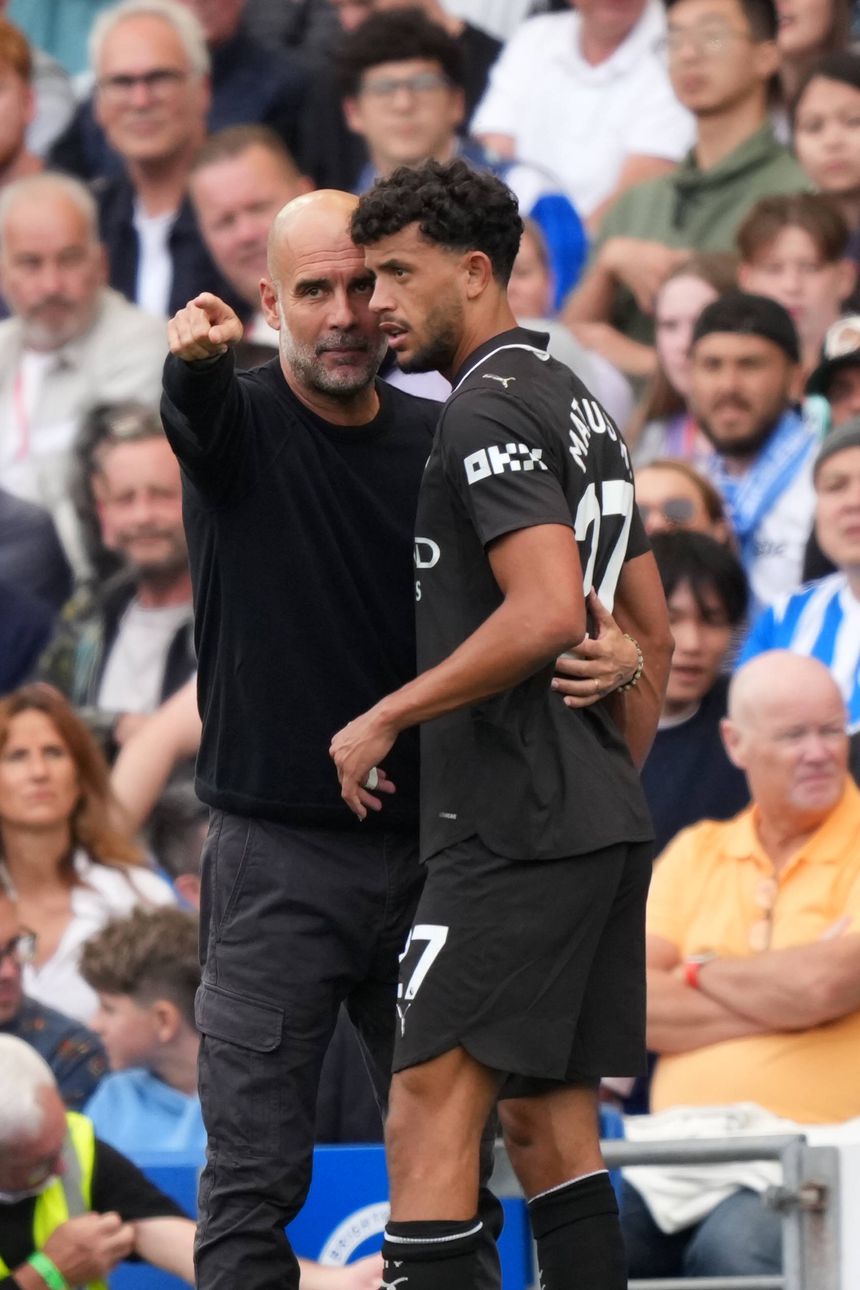 Pep Guardiola e Matheus Nunes