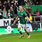 Marco Grüll festeja golo que valeu o triunfo do Werder Bremen