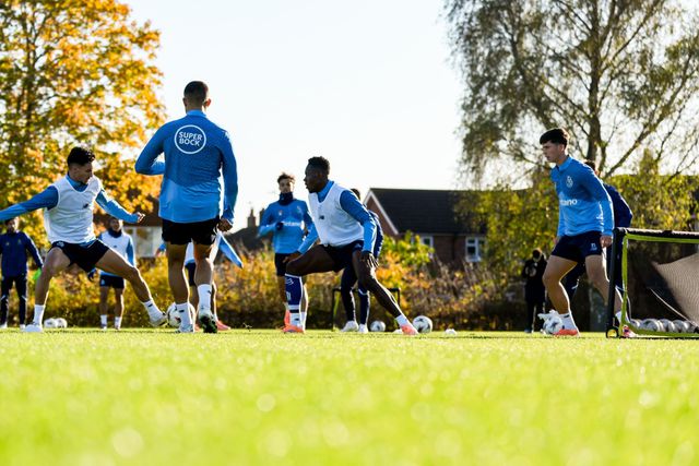 Dragões treinaram pela manhã em Nottingham - Foto: FC PORTO