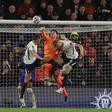 Penders ficou mal na fotografia no primeiro golo do Tottenham