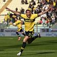 Belotti celebra golo pelo Modena