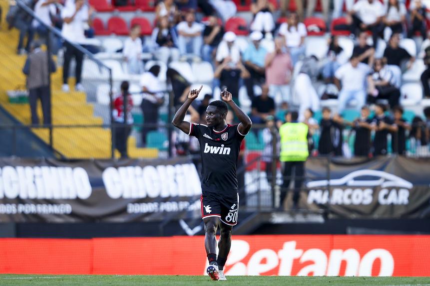 Lawrence Ofori fez um golaço - Foto: Filipe Amorim/LUSA