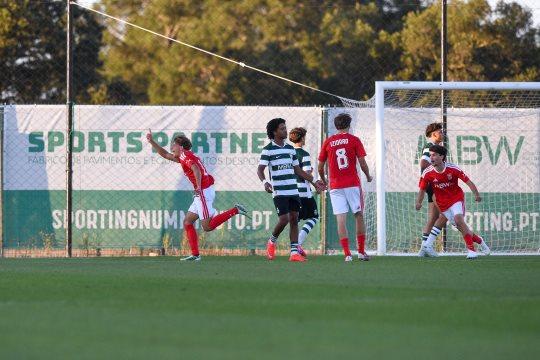 Photo: SAPO Benfica U17 beat Sporting 3-0 to extend lead in National Championship