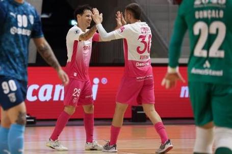 Alex Merlim inuagurou o marcador logo na fase inicial da partida (Foto FPF)