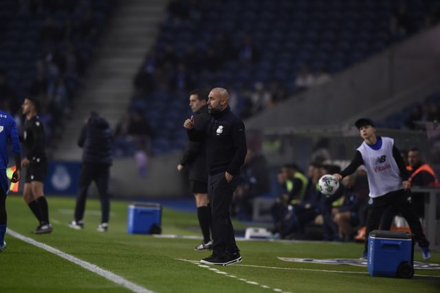 Tony: «Prefiro perder 0-4 a jogar com ousadia do que 0-1 a jogar com o 'autocarro'»