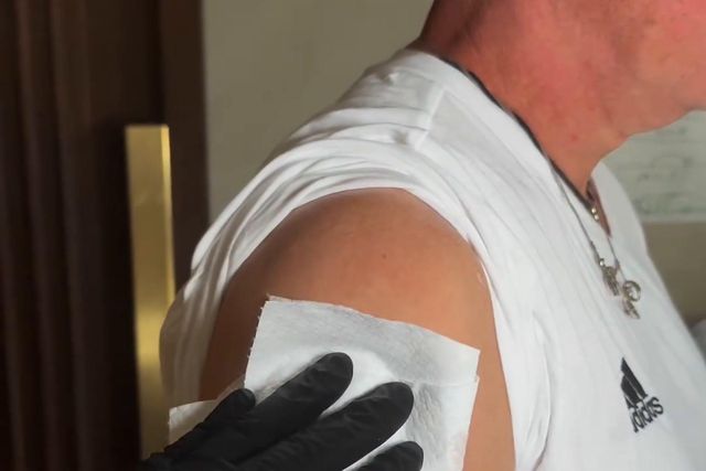 Mourinho foi retocar a tatuagem (veja como ficou e o que significa)