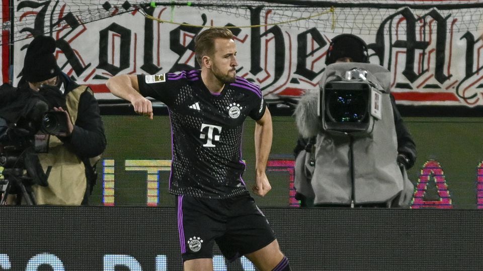 Kane quebra recordes na Bundesliga e dá vitória ao Bayern