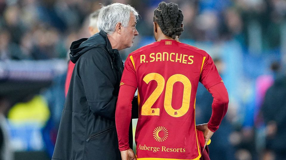 Boas notícias para Mourinho: Renato Sanches de volta aos treinos