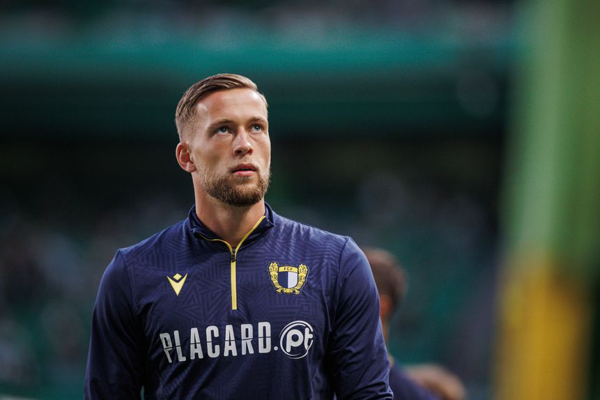 Justin de Haas cumpre a terceira época no Famalicão