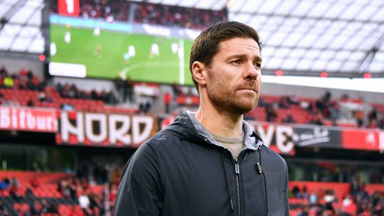 «Xabi Alonso ainda não está interessado no Bayern, nem no Liverpool ou no Real Madrid»