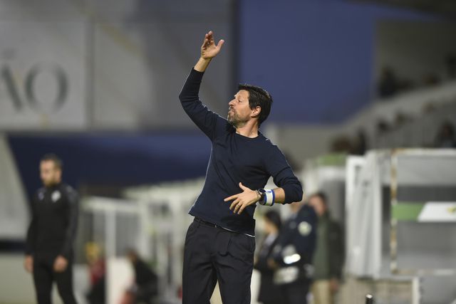 «Vítor Bruno também tem muitas dúvidas sobre qual o melhor onze do FC Porto»