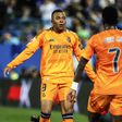 No regresso de Mbappé aos golos, Real Madrid vence e aproxima-se do Barcelona