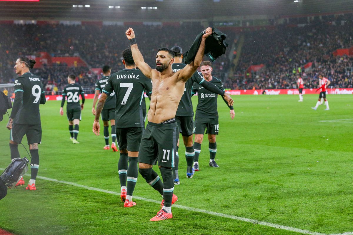 Golo de Mateus Fernandes não impediu vitória do líder Liverpool