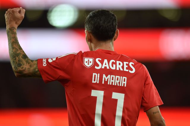 «Ainda não faz sentido falar sobre a renovação de Di María no Benfica»