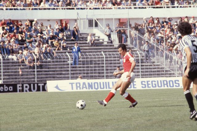 Nené até com as pálpebras marcava