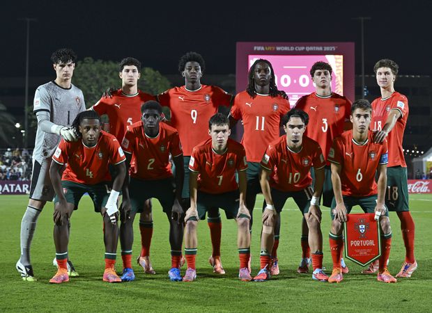 Equipa de Portugal frente ao Brasil na meia-final do Mundial sub-17 (IMAGO)
