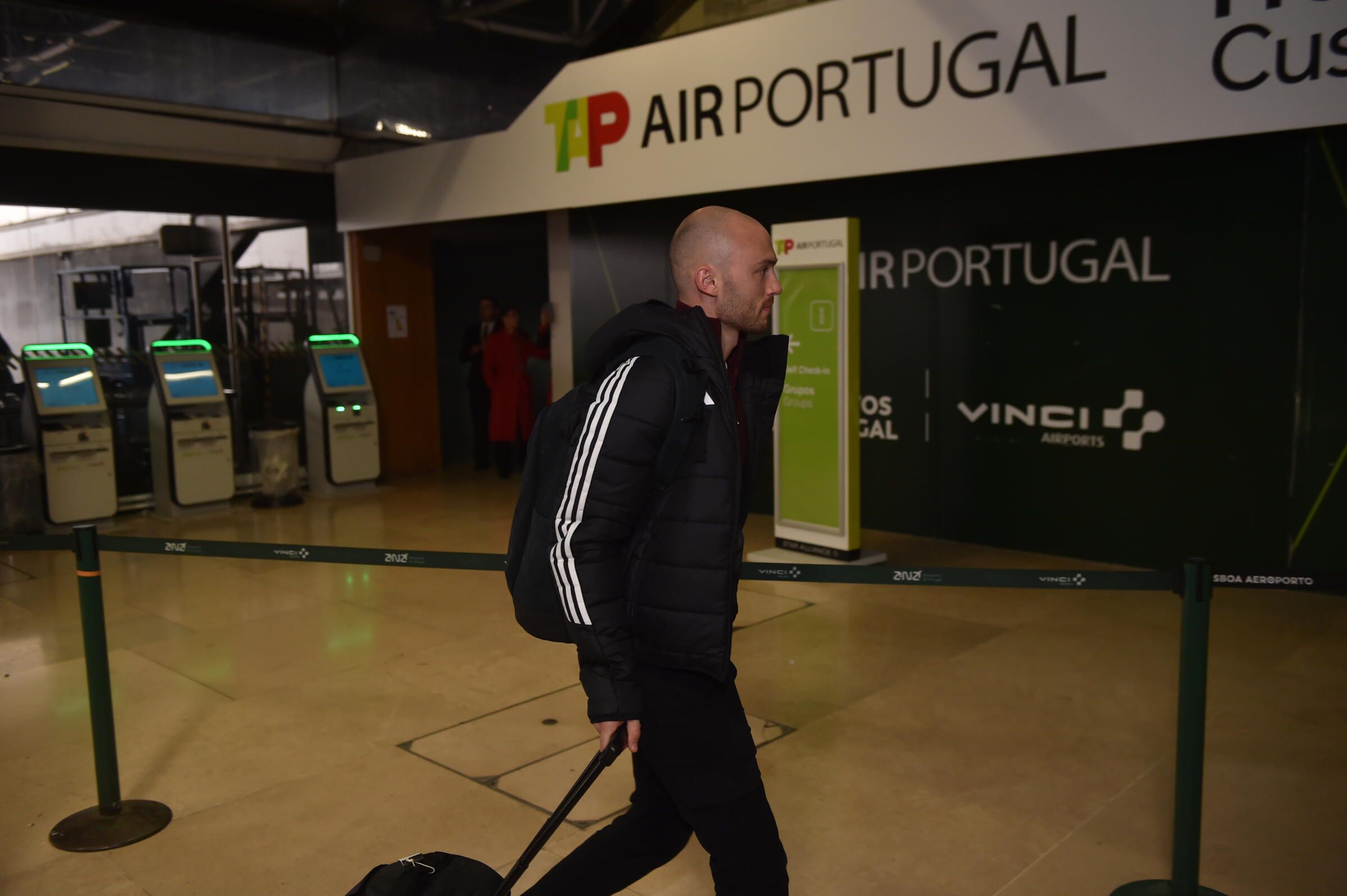Partida do Benfica para Amesterdão - Foto: Miguel Nunes