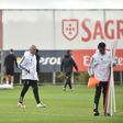 José Mourinho no treino do Benfica - Foto: Miguel Nunes