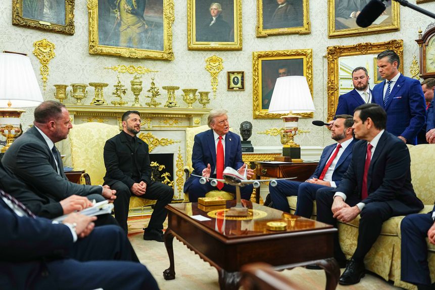 Encontro entre Donald Trump e Volodymyr Zelensky na Sala Oval, com JD Vance e Marco Rubio