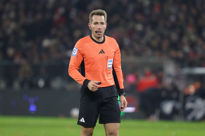 Tobias Stieler, árbitro alemão de 44 anos