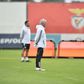 José Mourinho no treino do Benfica - Foto: Miguel Nunes