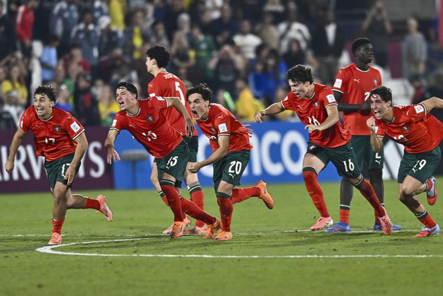 Portugal celebra vitória nos penáltis sobre o Brasil no Mundial sub-17 (IMAGO)