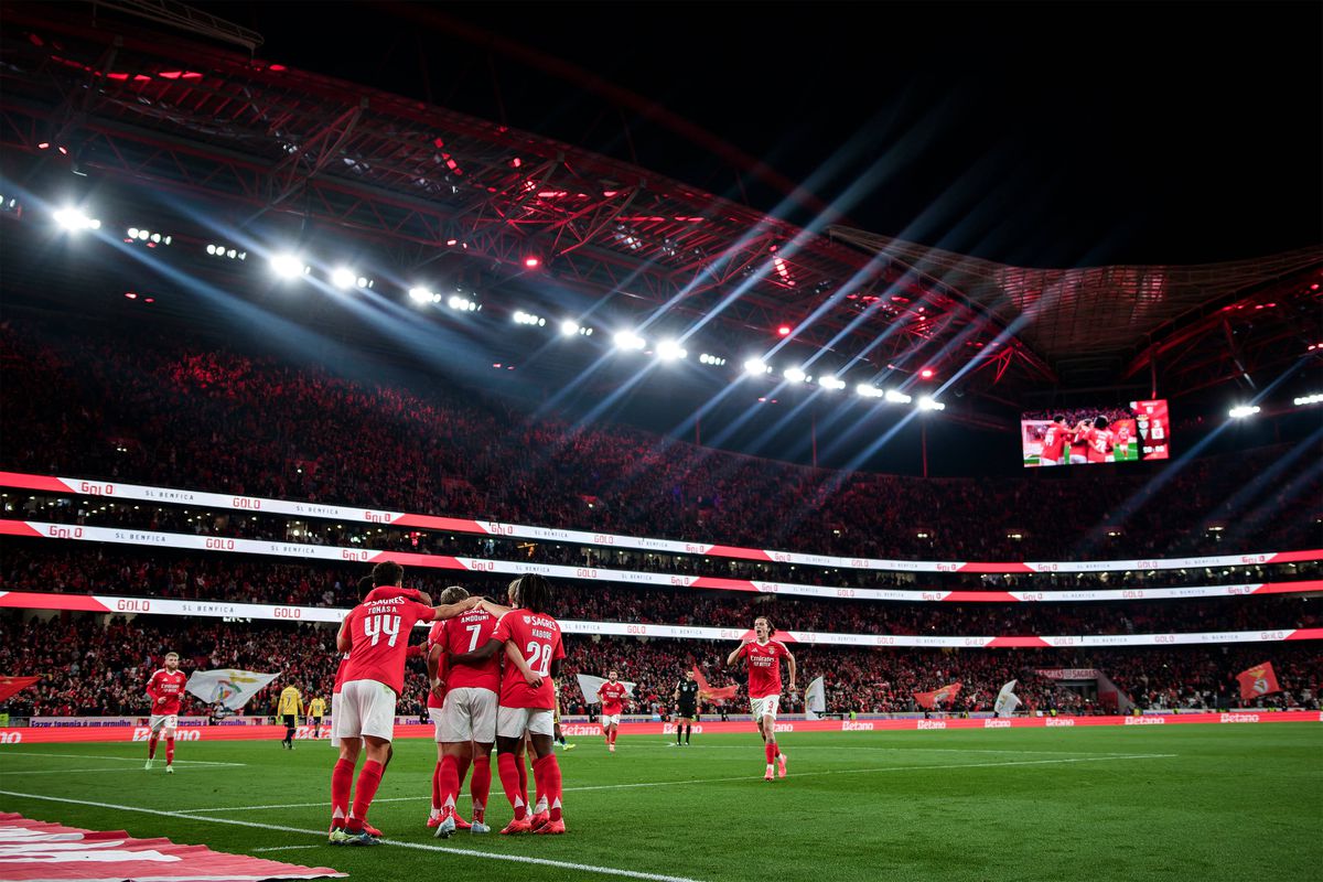 OPINIÃO DE RUI ÁGUAS Presente natalício do Benfica