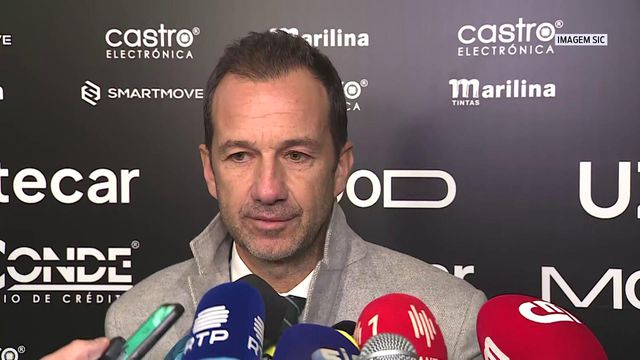 «40 anos de fruta e de agentes do Benfica a comprarem jogadores, isso é que era insustentável!»